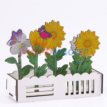 Алмазная вышивка "Цветы с бабочками" интерьерный декор
