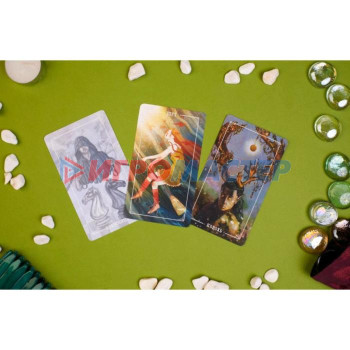 Ostara Tarot. Таро Остары (78 карт и руководство для гадания в подарочном оформлении). Эпплджон М.